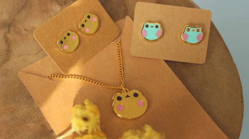 Kawaii Frog Jewellery | Frog Earring | Frog Necklace | Gold Frog Pendant - vivianevalenta