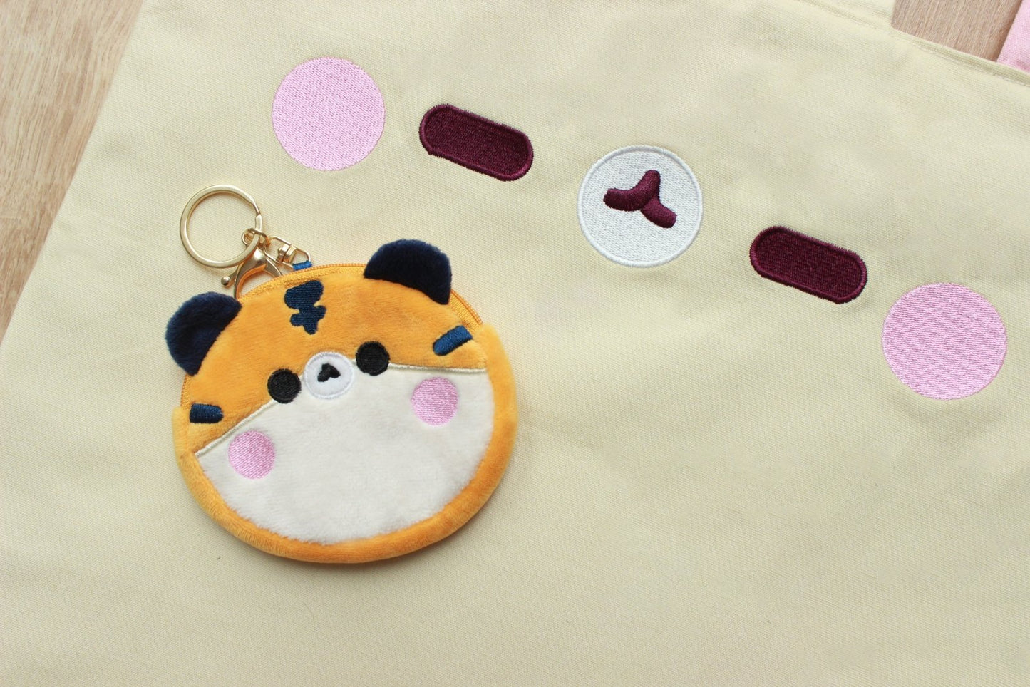 Tiger Plush Purse - vivianevalenta