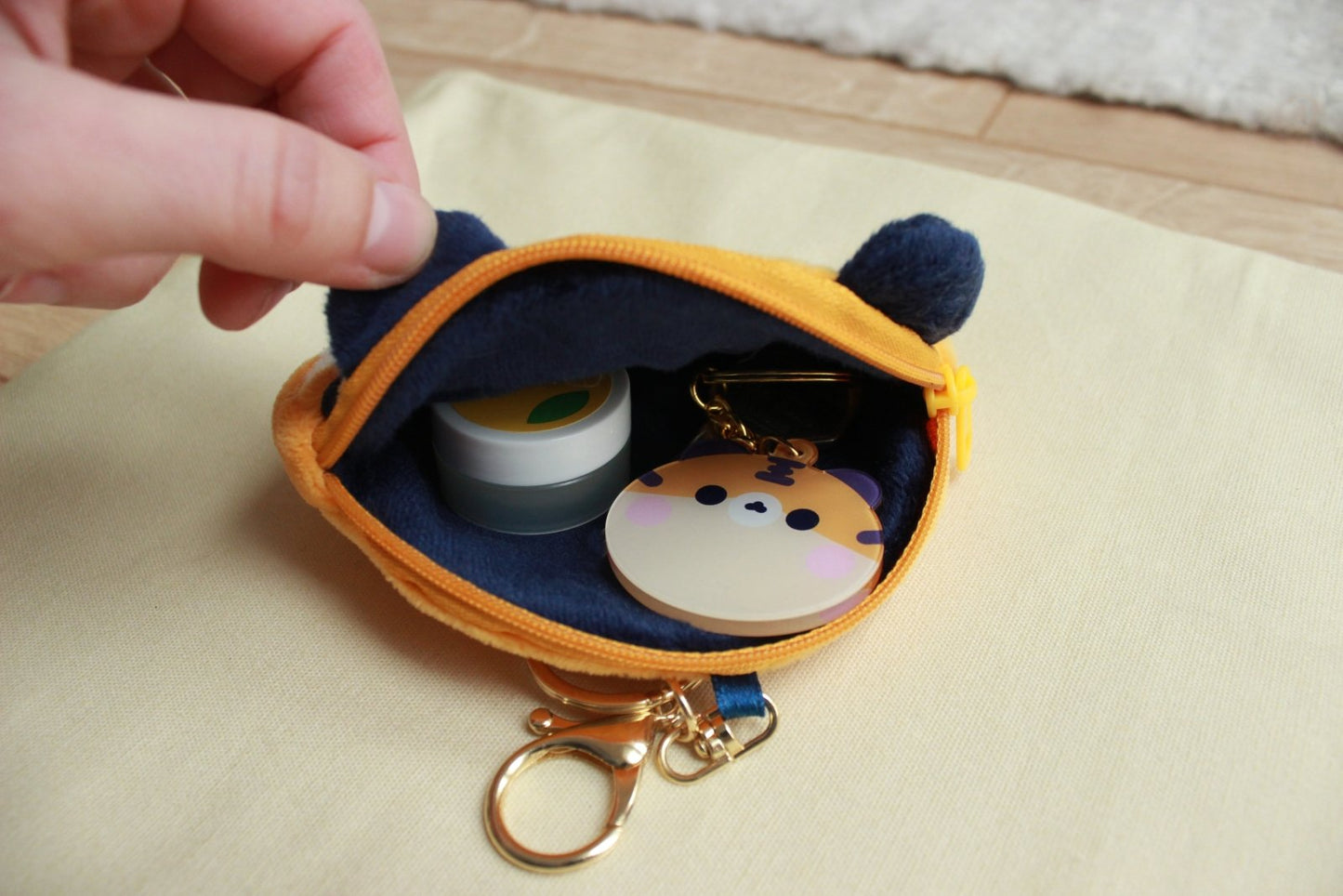 Tiger Plush Purse - vivianevalenta