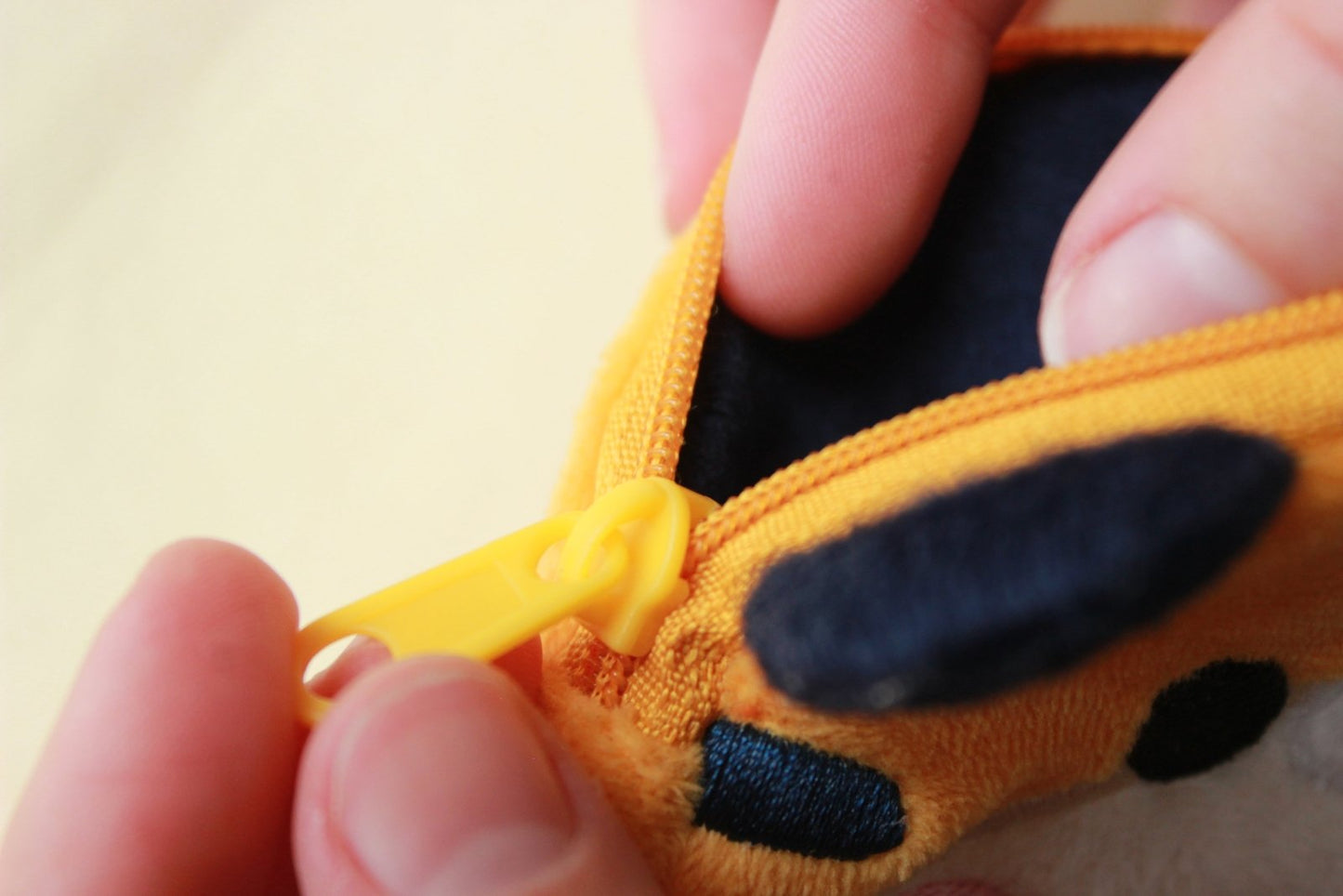 Tiger Plush Purse - vivianevalenta