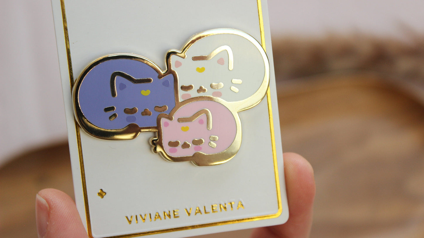Trio Moon Cat Enamel Pin | Tsuki neko pin - vivianevalenta
