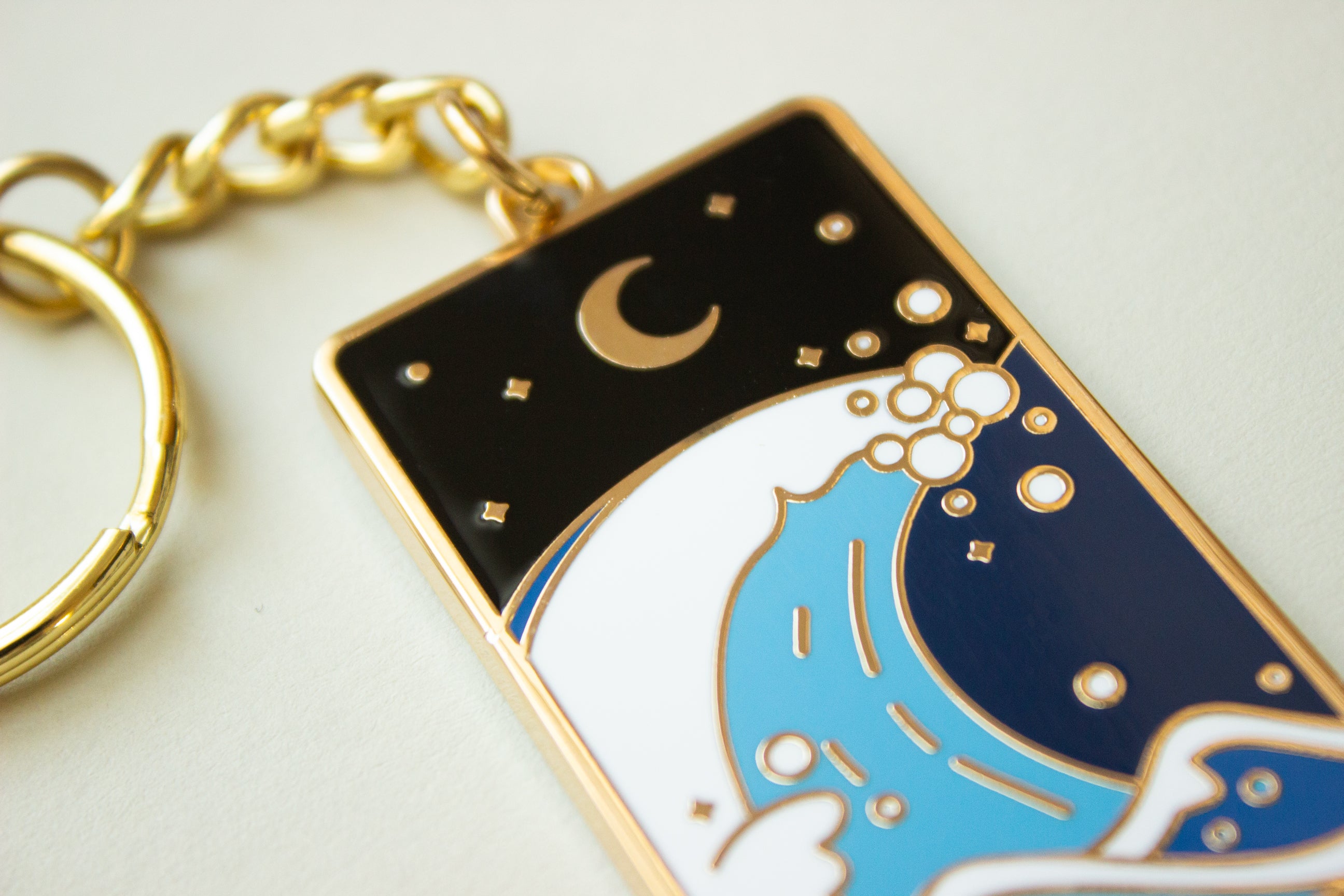 Japanese Tsunami Keychain Keychains | Viviane Valenta – vivianevalenta