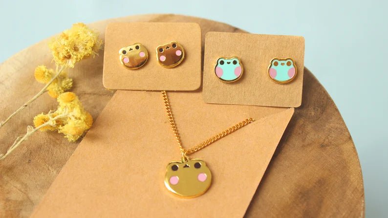 Kawaii Frog Jewellery | Frog Earring | Frog Necklace | Gold Frog Pendant - vivianevalenta