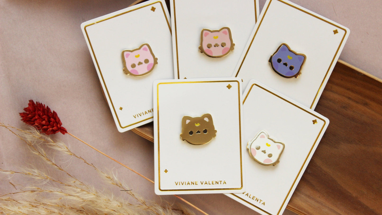 Moon Cat Faces Enamel Pin | Tsuki neko in 5 different colors - vivianevalenta